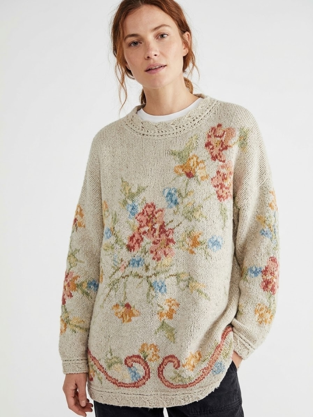 Vintage 90s Women's Oversized Floral Crewneck Knit Grandmacore Sweater Tapestry
